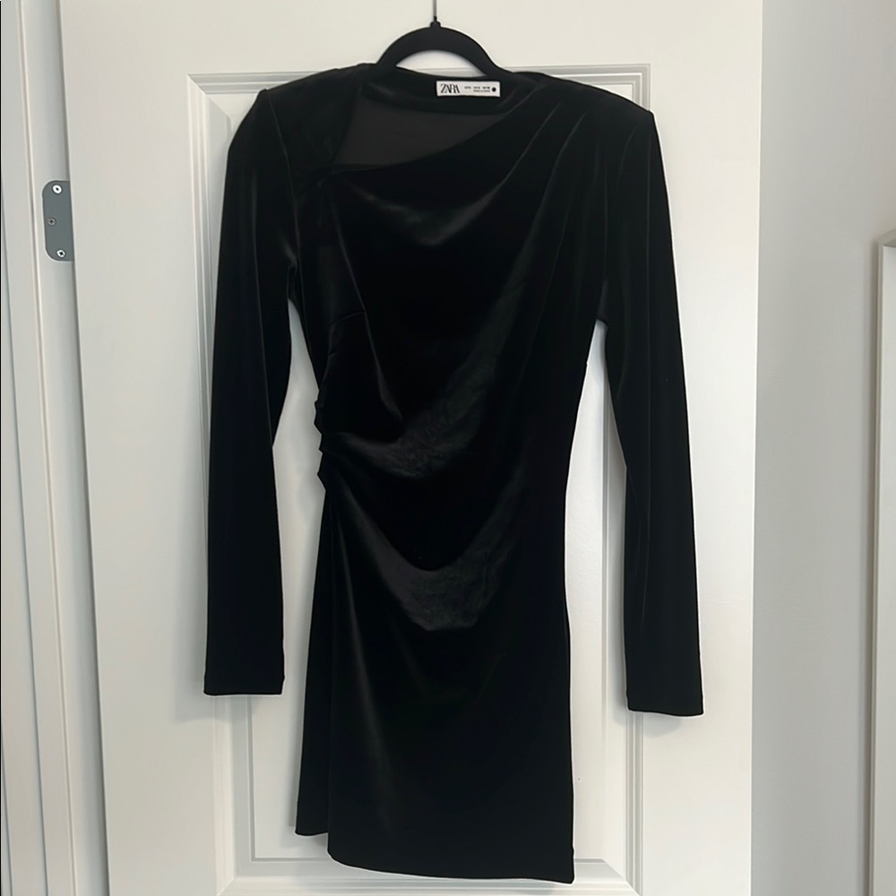 Classy Velvet Black Dress with Long Sleeve w designed neckline size small Zara